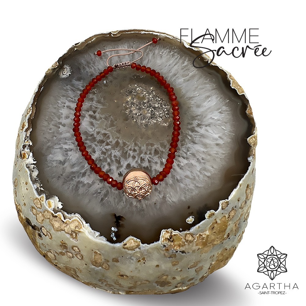 FLAMME SACRÉE FLAMME SACRÉE